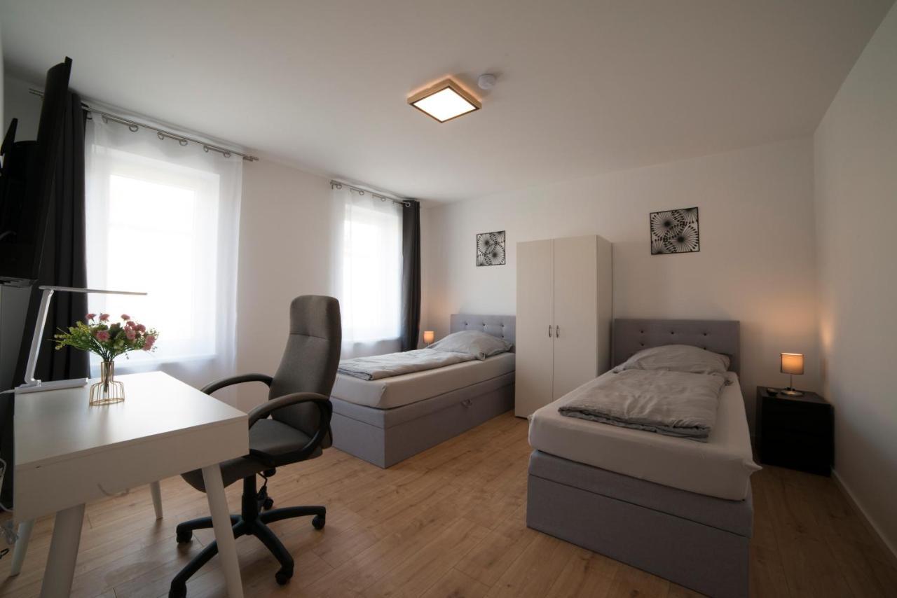 Schoene Grosse Ferienwohnung 79M2 Und 2 Baeder, Zentrumnah, 2Og แอร์ฟวร์ท ภายนอก รูปภาพ