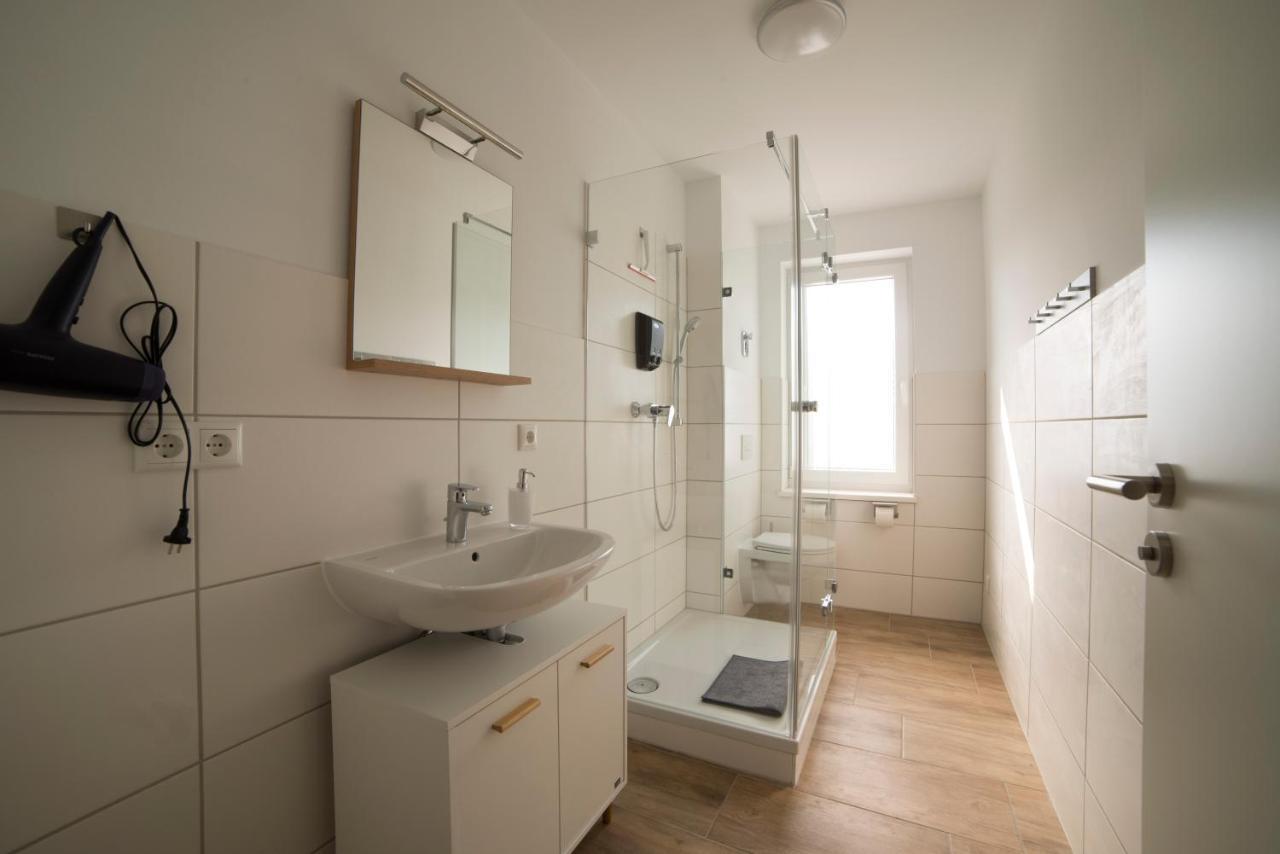 Schoene Grosse Ferienwohnung 79M2 Und 2 Baeder, Zentrumnah, 2Og แอร์ฟวร์ท ภายนอก รูปภาพ