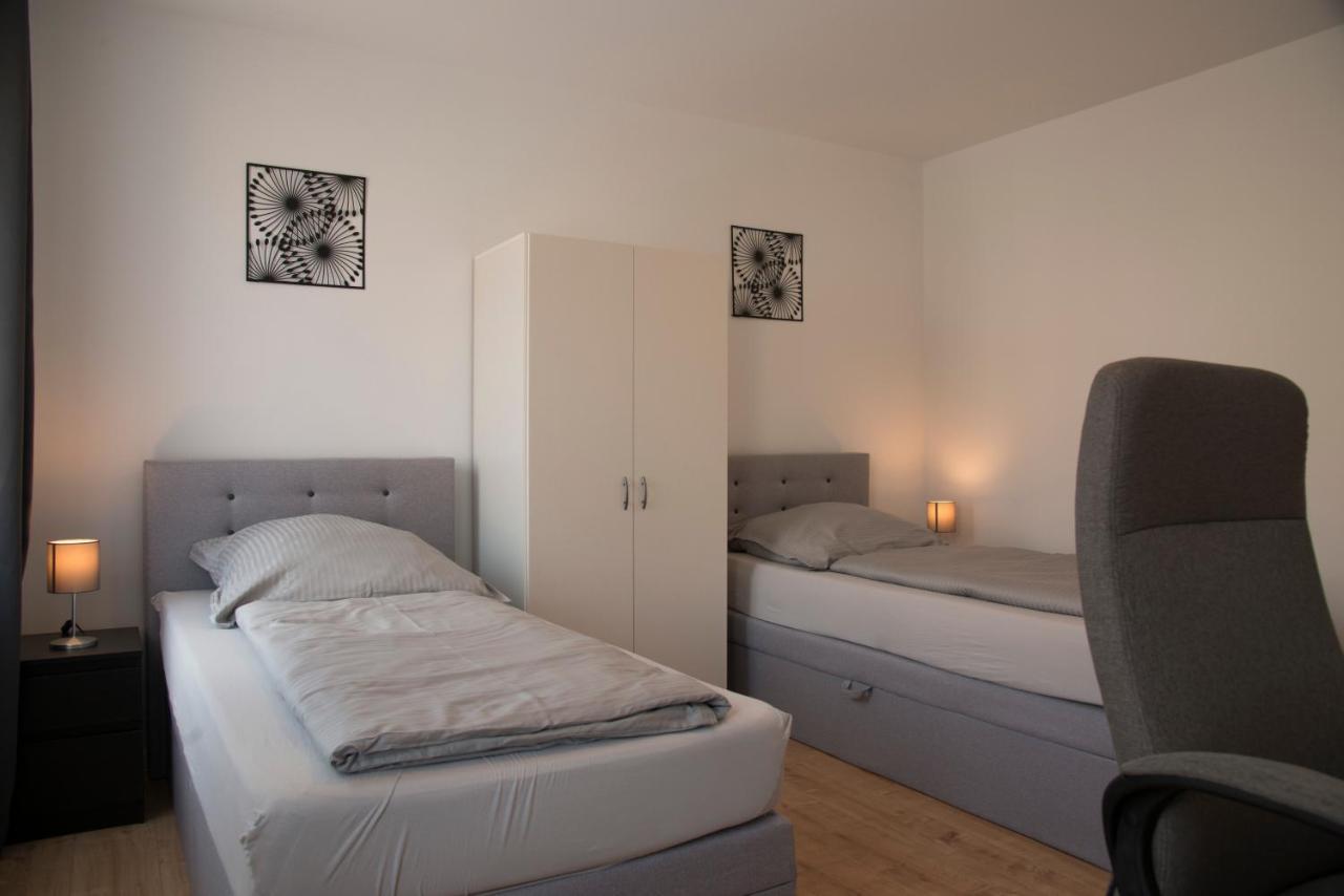 Schoene Grosse Ferienwohnung 79M2 Und 2 Baeder, Zentrumnah, 2Og แอร์ฟวร์ท ภายนอก รูปภาพ