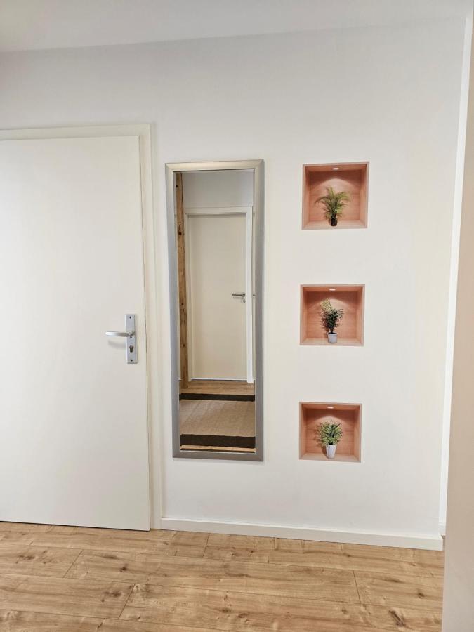 Schoene Grosse Ferienwohnung 79M2 Und 2 Baeder, Zentrumnah, 2Og แอร์ฟวร์ท ภายนอก รูปภาพ